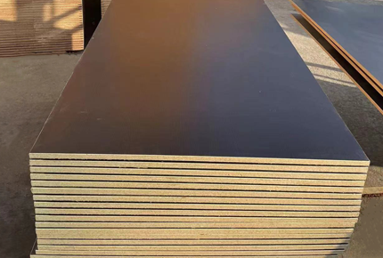 A Complete Guide to Container Flooring – Selection Criteria & Core Advantages